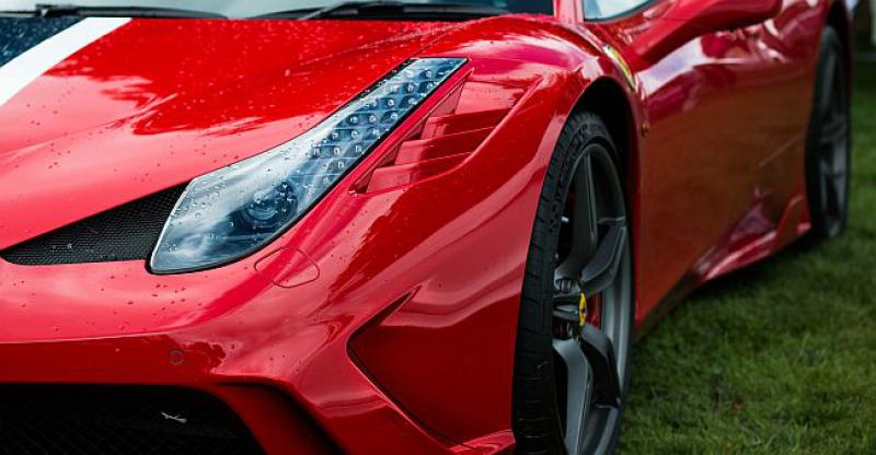 Šeću Mujo i Haso poslovnim središtem Frankfurta...