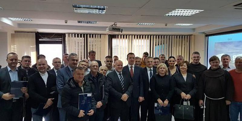 ZA ODRŽIVOST ŽIVOTA Hrvatska daje 5,6 milijuna kuna za poticanje povratka Hrvata u BiH