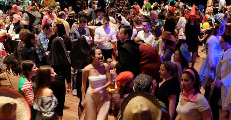 POKLADNA FEŠTA HRVATSKE KULTURNE ZAJEDNICE ESSLINGEN Dođite, i ove godine se sprema velika šarena zabava