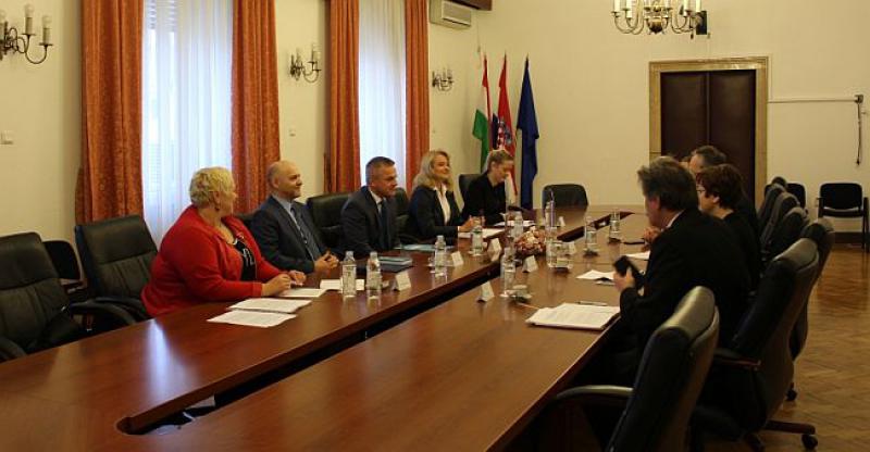 PRIPREMNI SASTANAK Povodom održavanja 14. sjednice hrvatsko-mađarskog Međuvladinog mješovitog odbora za zaštitu nacionalnih manjina