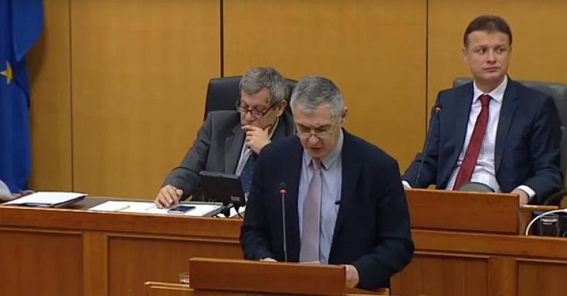 (VIDEO) GLASNOVIĆ OPET SLIKOVITO 'Neki još misle da je Moša Pijade zaštitnik Hrvatske, a ne sveti Josip'