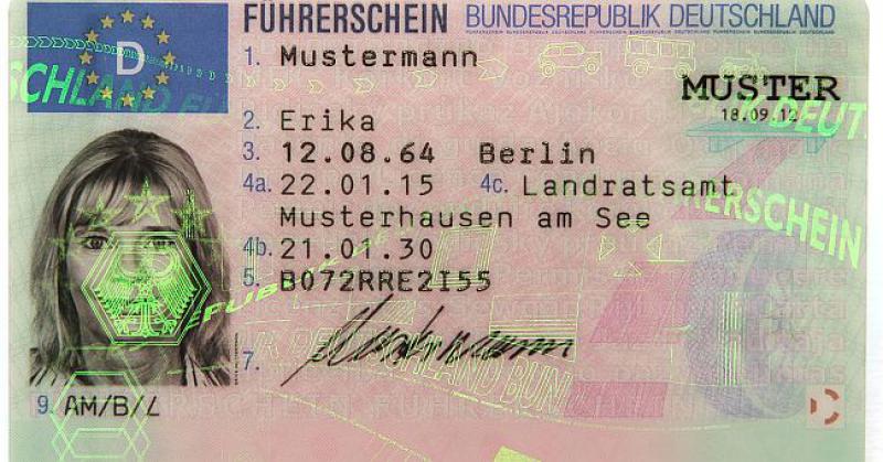 SVI U NJEMAČKOJ MORAT ĆE MIJENJATI STARE VOZAČKE Krajnji rok 2033., evo preporuke kad da je zamijenite da izbjegnete gužve