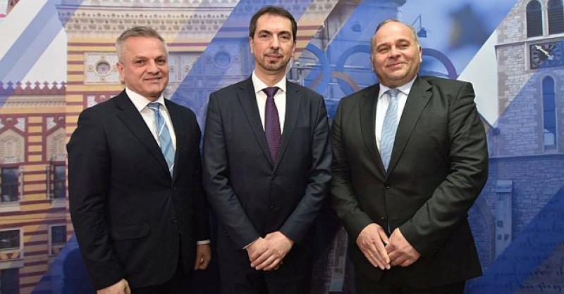 MILAS O OTVARANJU DOPISNIŠTVA HRT-A U SARAJEVU 'Zar nije tužno da više znamo o Bliskom istoku nego o problemima Hrvata u Banja Luci, Prijedoru...?'