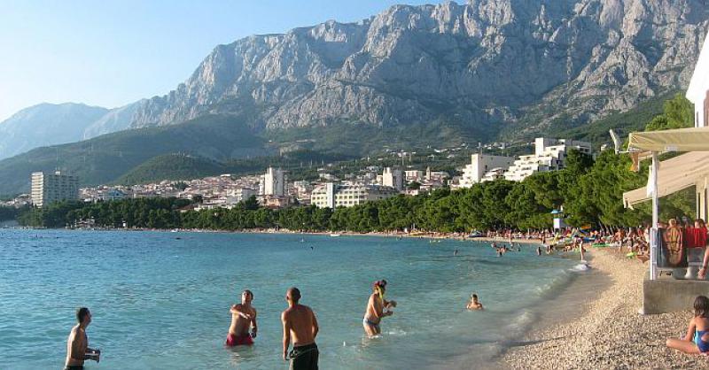 MAKARSKA Jedno od najpoznatijih turističkih odredišta hrvatske obale