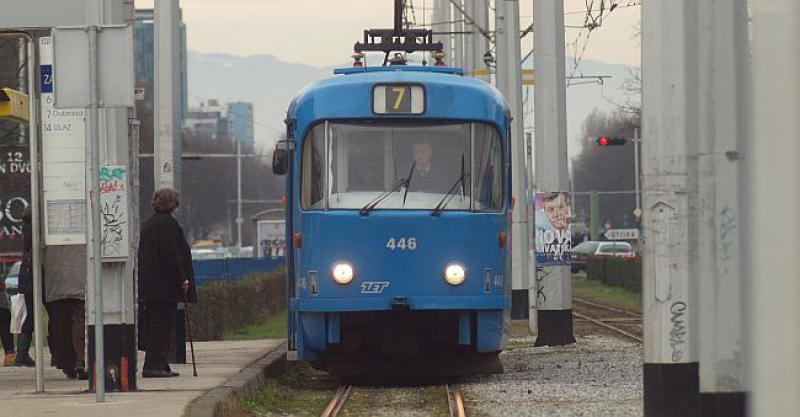 POTRESNO PISMO NATAŠE IZ ZAGREBA 'Majka sam petogodišnjeg dječaka autista, kontrolor karata iskaljivao se na nama iako sam mu rekla da je dijete invalid'
