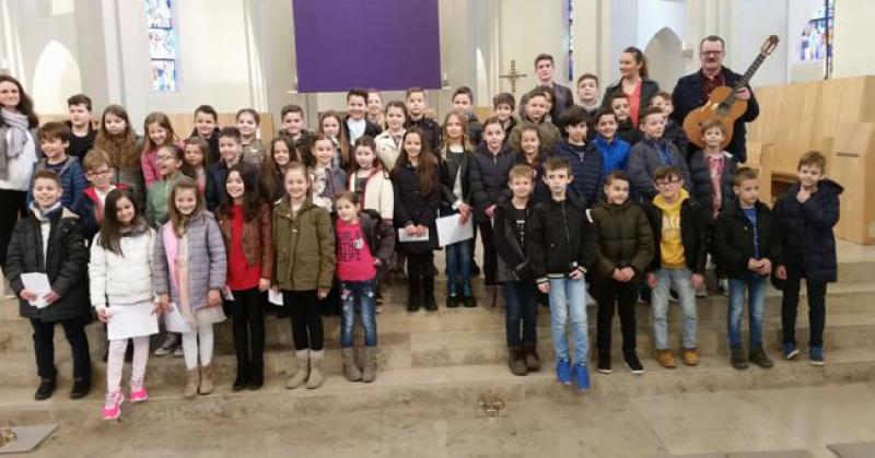 HKZ BAD CANNSTATT/FEUERBACH Predstavljeno 44 prvopričesnika