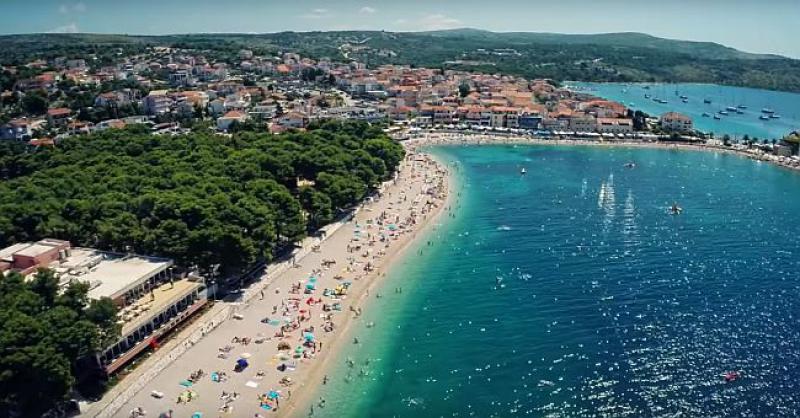 (VIDEO) Provjerite zašto Primošten nazivaju i ‘gradom plaža’