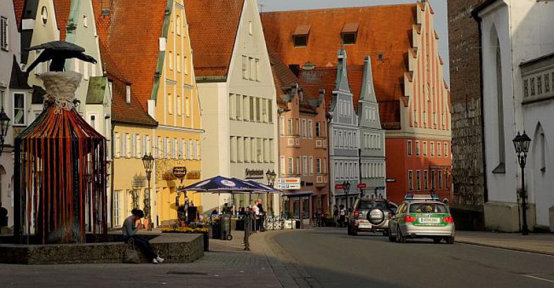 (VIDEO) SUKOB AZILANATA I POLICIJE U NJEMAČKOJ Više od 30 migranata uhićeno