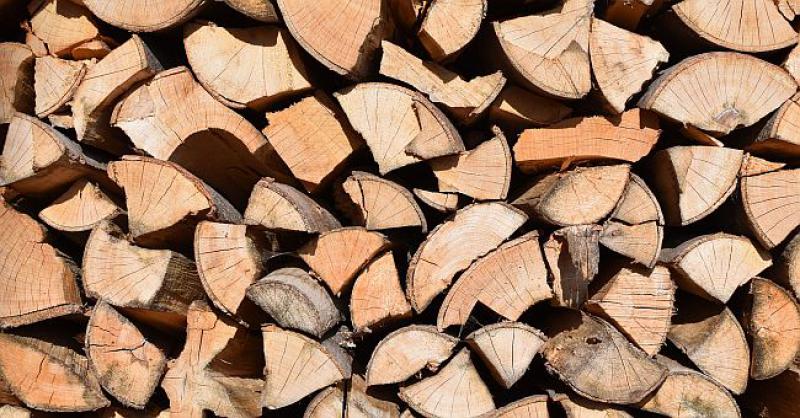 Dobio Mujo oko ponoći SMS s pitanjem 'trebaju li vam drva'...