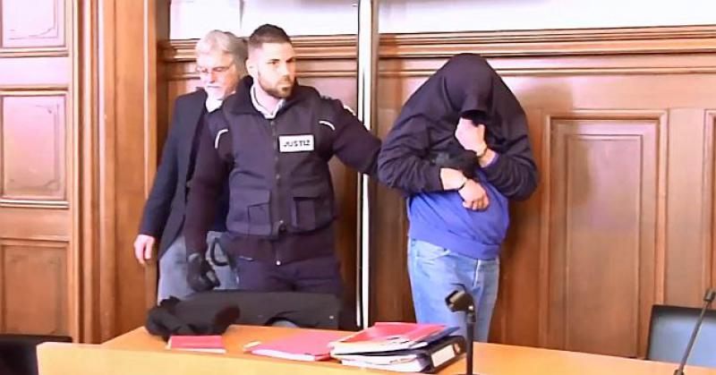 MUČNI DETALJI SA SUĐENJA HRVATU UBOJICI U ROTTWEILU Dječak je volio svog oca i uvijek ga je branio, a on ga je ustrijelio