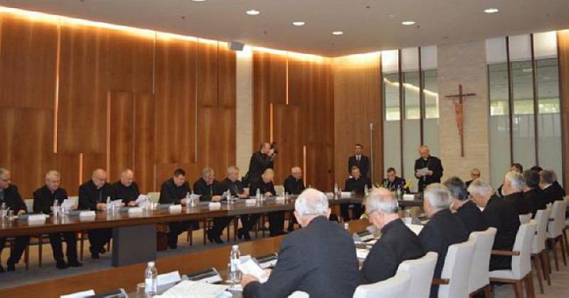 ŠTO HRVATSKI BISKUPI KAŽU O ISTANBULSKOJ KONVENCIJI? U cijelosti prenosimo njihovu izjavu