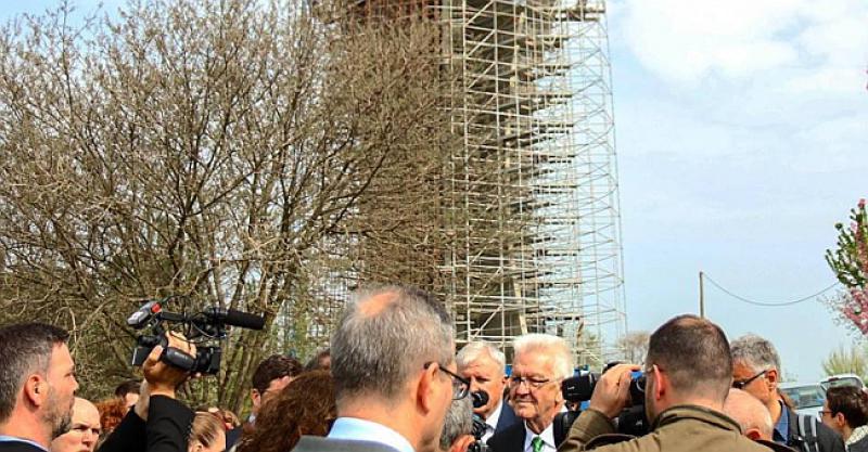 PREMIJER BADEN-WÜRTTEMBERGA POSJETIO VUKOVAR 'Kod nas živi 100 tisuća Hrvata, želimo produbiti suradnju'