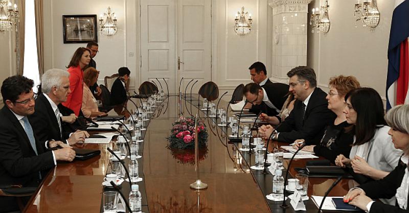 PLENKOVIĆ S PREMIJEROM BADEN-WÜRTTEMBERGA 'Brojna hrvatska dijaspora dodatna je spona u našim dobrim odnosima’