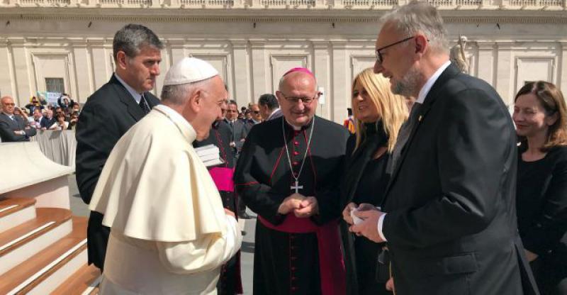 20 GODINA VOJNOG ORDINARIJATA U HRVATSKOJ Ministri Božinović i Medved na audijenciji kod Pape