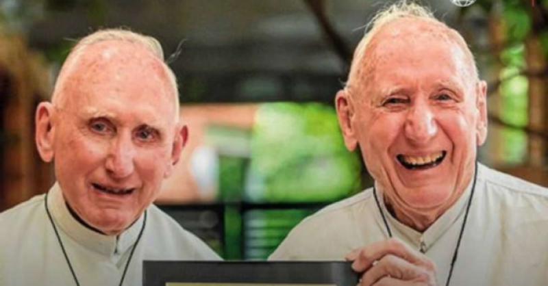 BRAĆA BLIZANCI SU OBOJICA SVEĆENICI Ovih dana slave 60 godina svećenstva