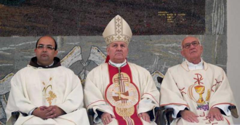 FRANJO KOMARICA UPOZORIO: Hrvatima u BiH prijeti fizičko iskorjenjivanje