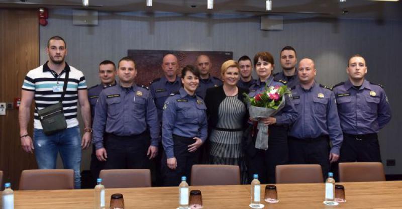 KOLINDA GRABAR KITAROVIĆ U MAKEDONIJI Sastala se s hrvatskim gospodarstvenicima i pripadnicima hrvatske policije