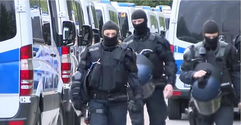 NJEMAČKA: Jake policijske snage u izbjegličkom centru provele akciju protjerivanja