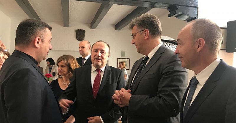 PLENKOVIĆ S RUMUNJSKIM HRVATIMA 'Mali Pariz istoka je lijep, vjerujem da u njemu uživate'