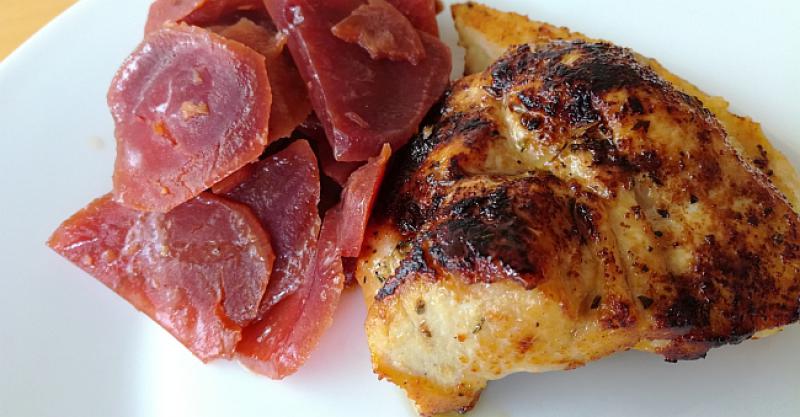 LAGANO, UKUSNO I ZDRAVO LJETNO JELO Pečena piletina s ciklom na maslacu