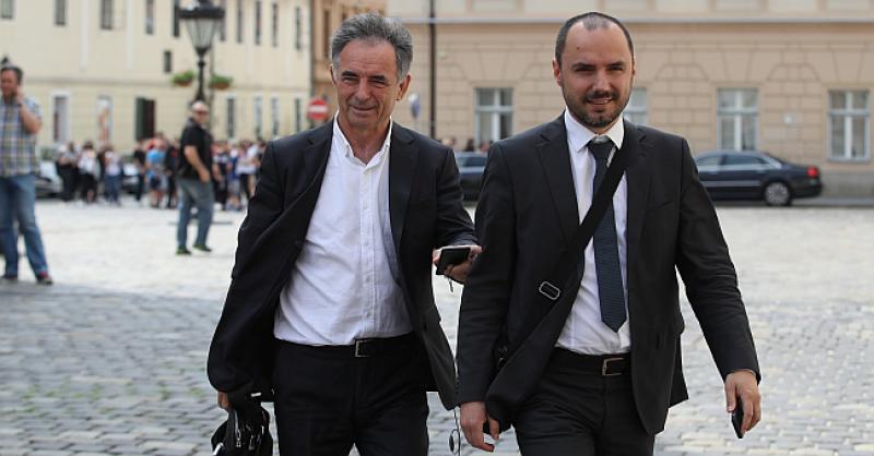 PUPOVAC TVRDI ''Narod odlučuje' je često koristio Srbe, SDSS i mene da uvjeri ljude da potpišu'