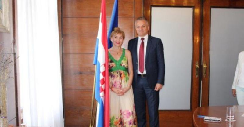 NOVI HRVATSKI DRŽAVLJANI IZ KANADE I JUŽNE AMERIKE Svi su potomci hrvatskih iseljenika osim jedne Argentinke koja nema hrvatsko podrijetlo