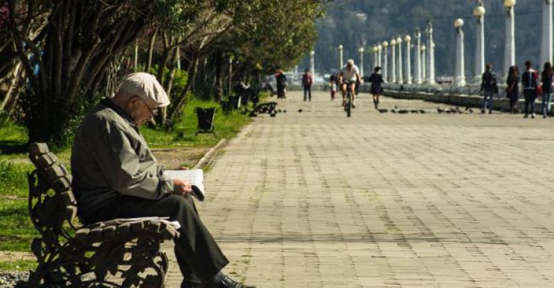 MIROVINE U HRVATSKOJ NAJMANJE U EU A zemlji prijeti opasnost da uskoro neće moći zaštititi starije ljude od siromaštva