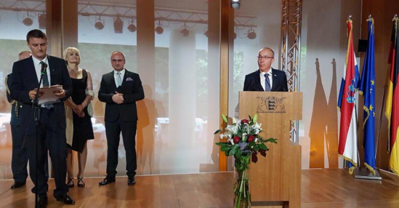 MINISTAR KRSTIČEVIĆ U BERLINU 'Ova vlada brine o Hrvatima izvan domovine'