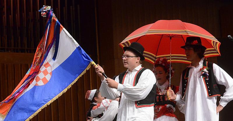 52. TAMBURAŠKI FESTIVAL MLADIH Mladi iz Sjeverne Amerike stižu u domovinu svojih predaka