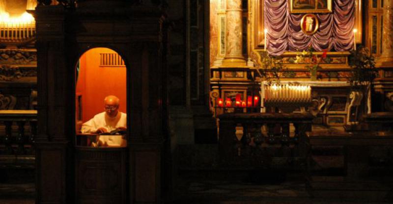 ZAKONOM ŽELE PRISILITI SVEĆENIKE NA OTKRIVANJE ISPOVJEDNE TAJNE? 'Radije idem u zatvor'