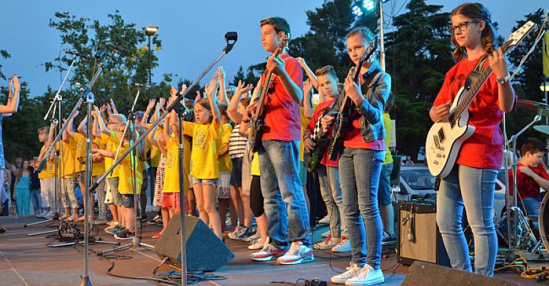 NEKI NOVI KLINCI Dođite na glazbeni festival u Crikvenicu