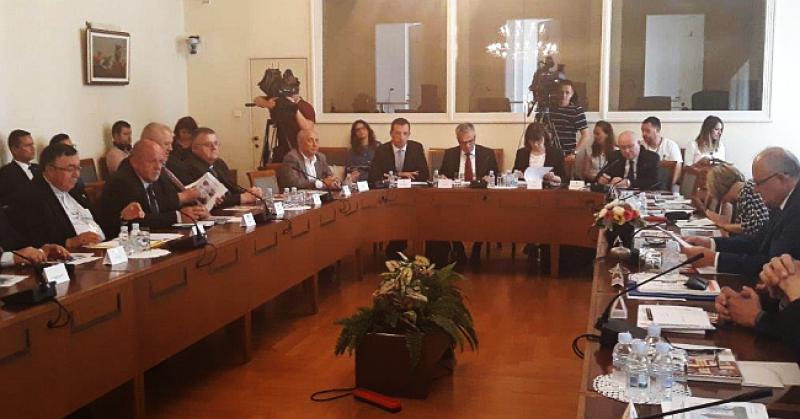 O ODRŽIVOM POVRATKU HRVATA U BIH 'Hrvati Bosanske Posavine i Republike Srpske nisu i neće biti sami'