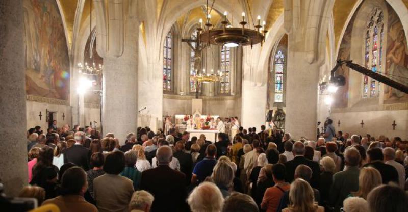 KARDINAL BOZANIĆ NA MISI ZA DOMOVINU: Poštovati savjest, njegovati nadu te ljubiti Domovinu i ostati u njoj