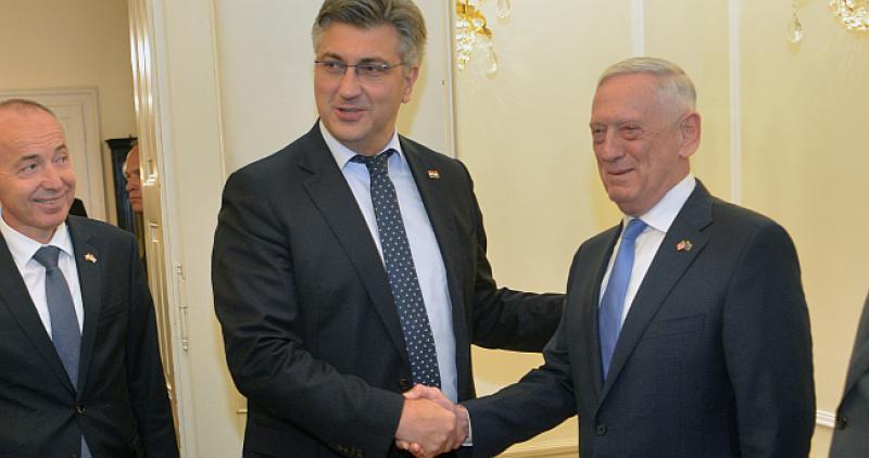 TRUMPOV MINISTAR NAHVALIO HRVATSKU 'Imate respektabilnu vojsku, pomoći ćemo vam u modernizaciji'
