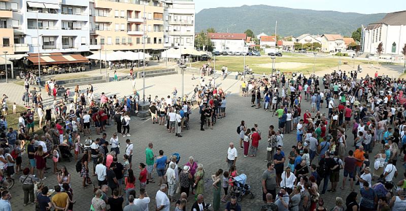 (VIDEO) OKUPILI SE ZAPREŠIĆANI Matteov otac ponosan na sugrađane: 'Nikoga ne krivim, no...'