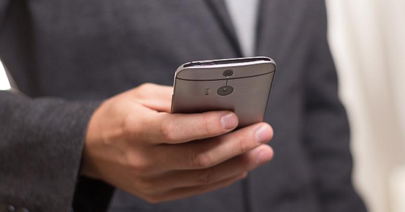 ZBOG AFERE 'LAŽNI SMS-OVI' Uhićen vozač hrvatskog ministra, kum Milijana Brkića