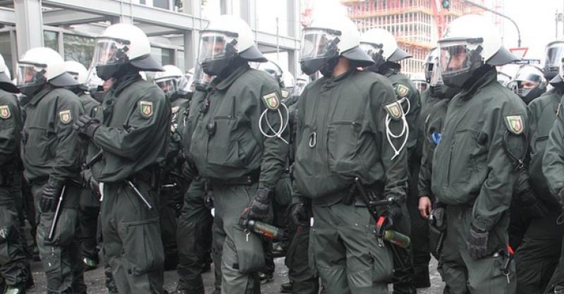 VELIKA AKCIJA NJEMAČKE POLICIJE Stotinu policajaca uhvatilo šestoricu militantnih desničara