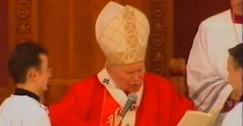 POGLEDAJTE NEZABORAVAN TRENUTAK ZA SVE HRVATE Sveti Ivan Pavao II. ovim je riječima proglasio blaženim Alojzija Stepinca