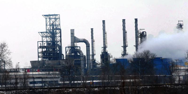 SNAŽNA EKSPLOZIJA U RAFINERIJI U BOSANSKOM BRODU 'Nema opasnosti za građane Slavonskog Broda'