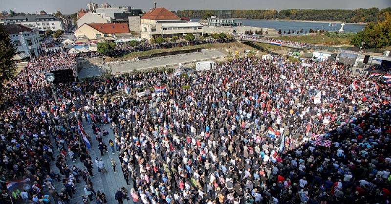 'UVJETUJTE SRBIJI ULAZAK U EU' Poruka s prosvjeda u Vukovaru