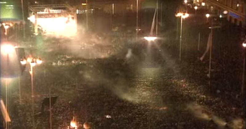 (VIDEO) NAJEŽIT ĆETE SE kad se prisjetite kako je 200.000 ljudi na Trgu bana Jelačića prije točno 29 godina zapjevalo 'Ružu hrvatsku'