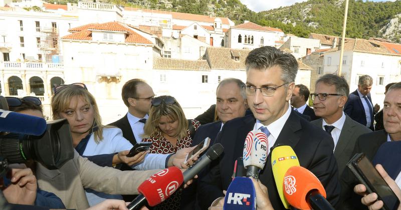 POTPISANI UGOVORI VAŽNI Za razvoj hrvatskih otoka