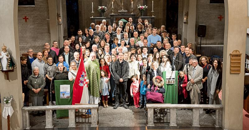 (FOTO) HRVATI LONDONA Svetom misom se prisjetili žrtve Vukovara i drugih hrvatskih stratišta