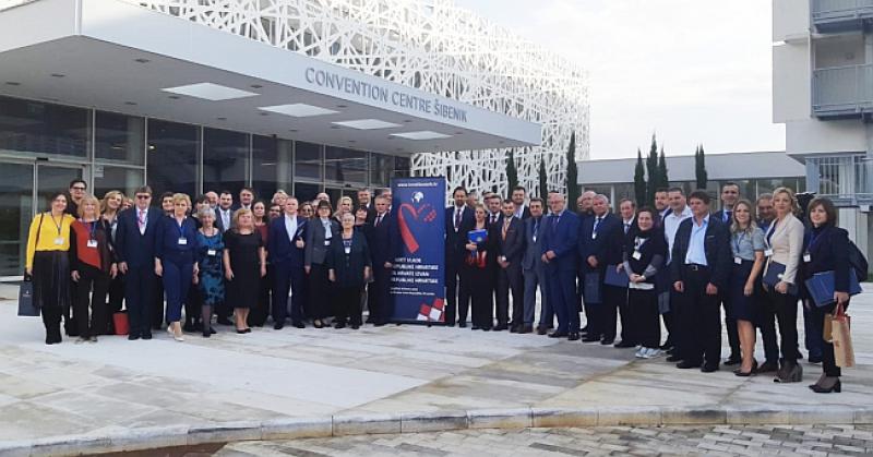 ZAVRŠENA SJEDNICA SAVJETA VLADE ZA HRVATE IZVAN RH 'Nakon 20 godina praznih obećanja napredak je vidljiv'