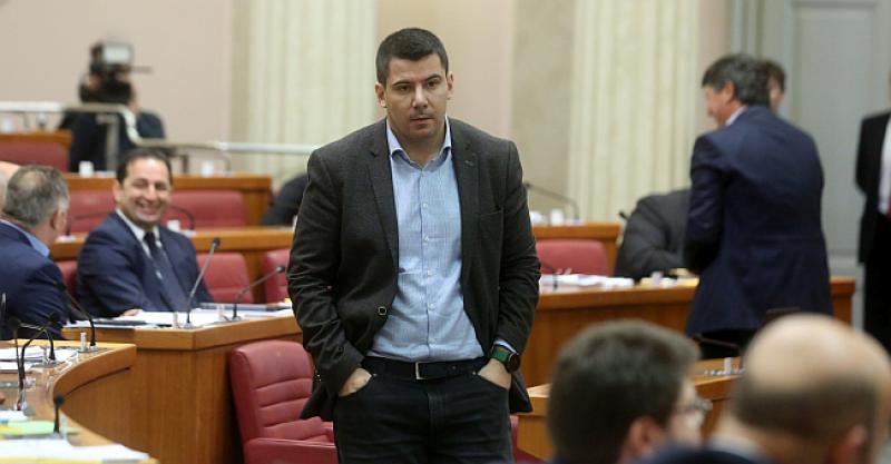 GRMOJA SE NEĆE ISPRIČATI ZEKANOVIĆU  'Hrvatski Orban se jako prepao kad sam sjeo do njega'