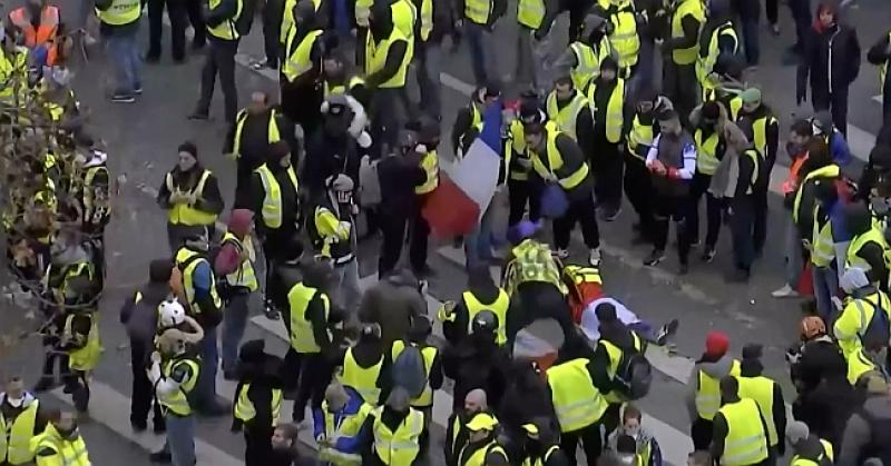 (VIDEO) 'FRANCUSKA REVOLUCIJA' Prosvjedovalo 125.000 ljudi, gotovo 1400 uhićenih