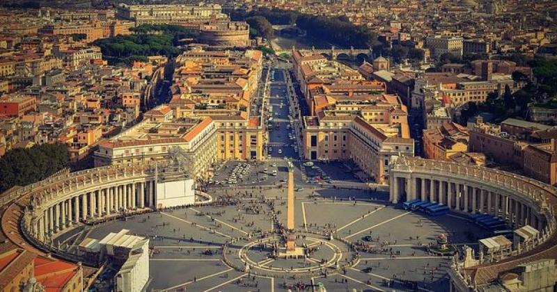 TALIJANSKA POLICIJA UHITILA ČOVJEKA Zbog sumnje da je na Božić planirao teroristički napad na baziliku svetog Petra