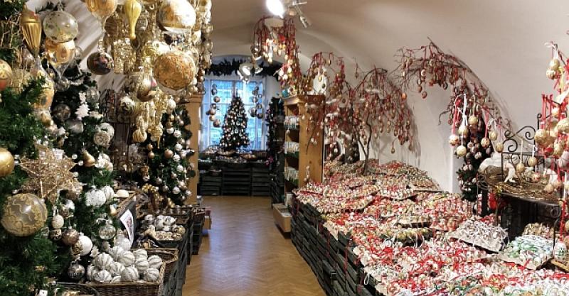 FOTO VIJEST Šećući Salzburgom naišli smo na vrlo neobične božićne kuglice