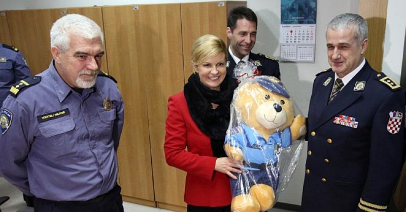 GRABAR-KITAROVIĆ NOVU GODINU DOČEKALA S VATROGASCIMA A onda su krenuli pozivi...