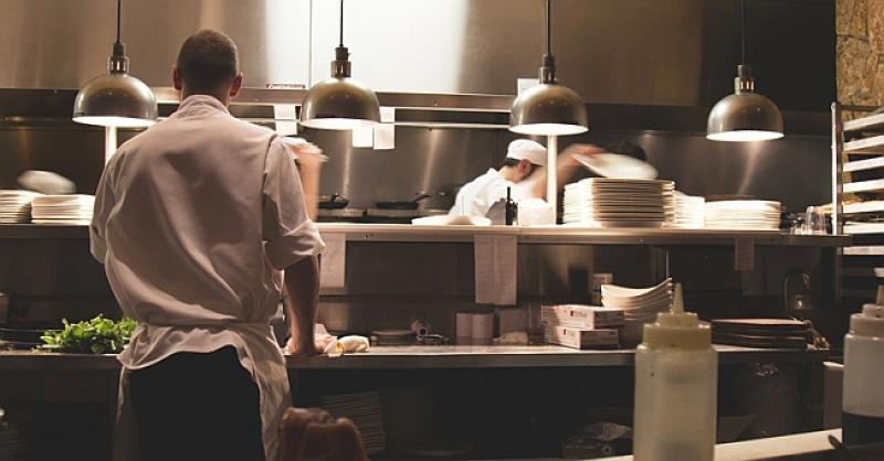 TOP 10 OGLASA Za poslove u Njemačkoj, Sloveniji, Škotskoj...